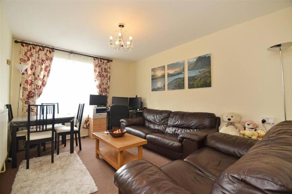 Lovely One Bed Apartment To Rent London Eksteriør bilde