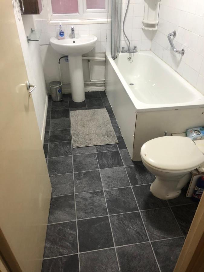 Lovely One Bed Apartment To Rent London Eksteriør bilde