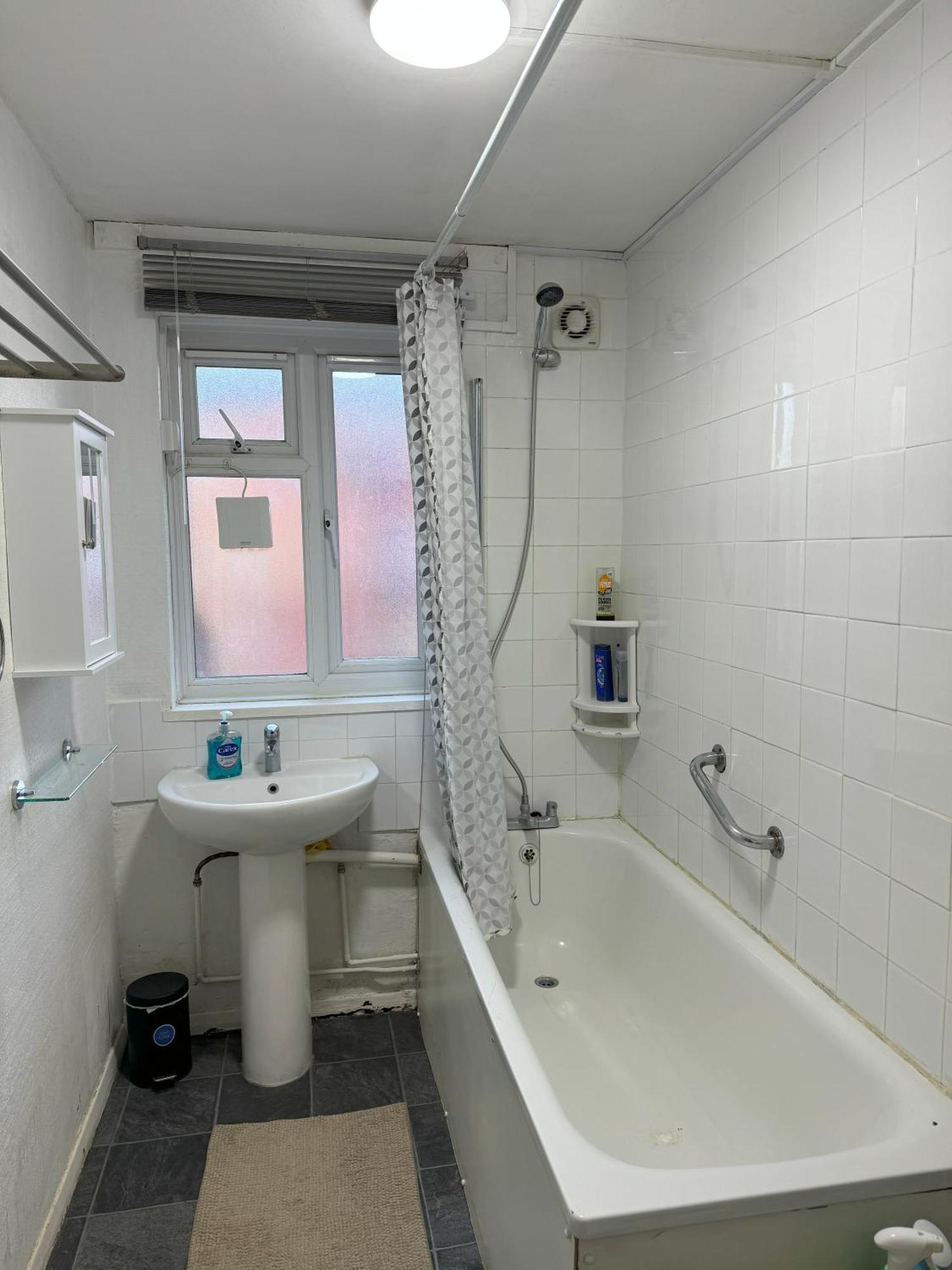 Lovely One Bed Apartment To Rent London Eksteriør bilde